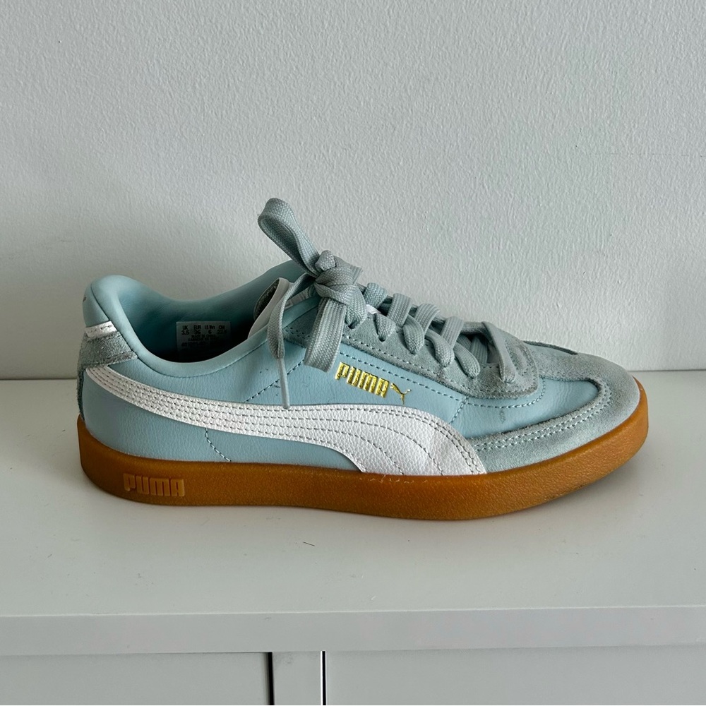 Puma Sky Blue Sneakers with White and Brown Soles
